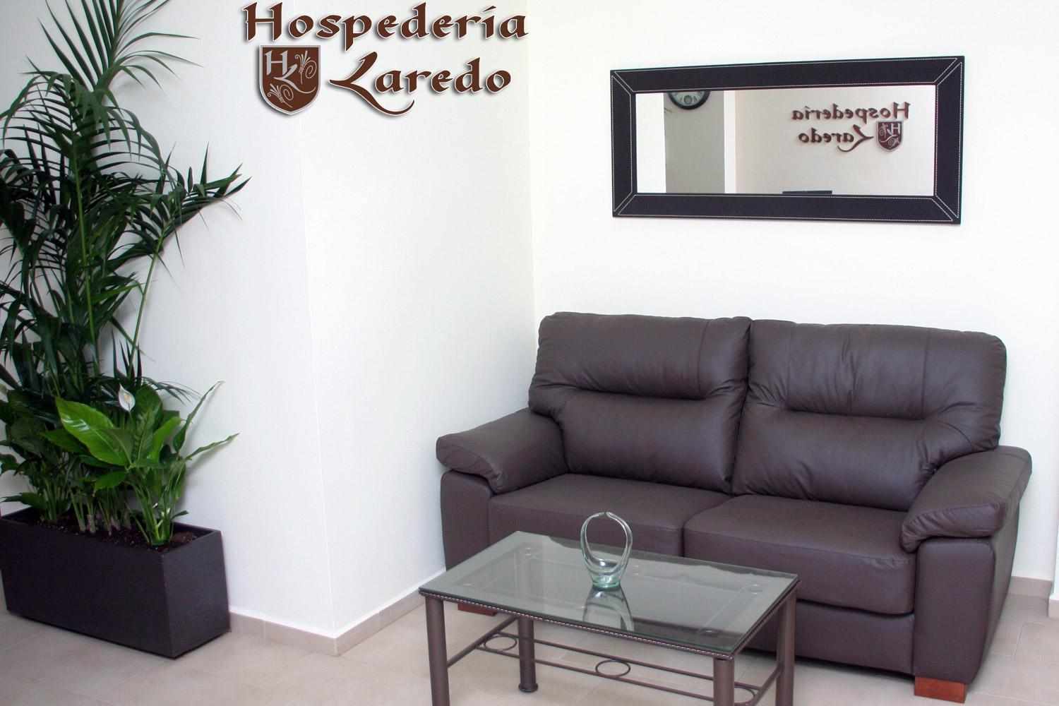 Hospederia Laredo Hotel La Carlota Ngoại thất bức ảnh
