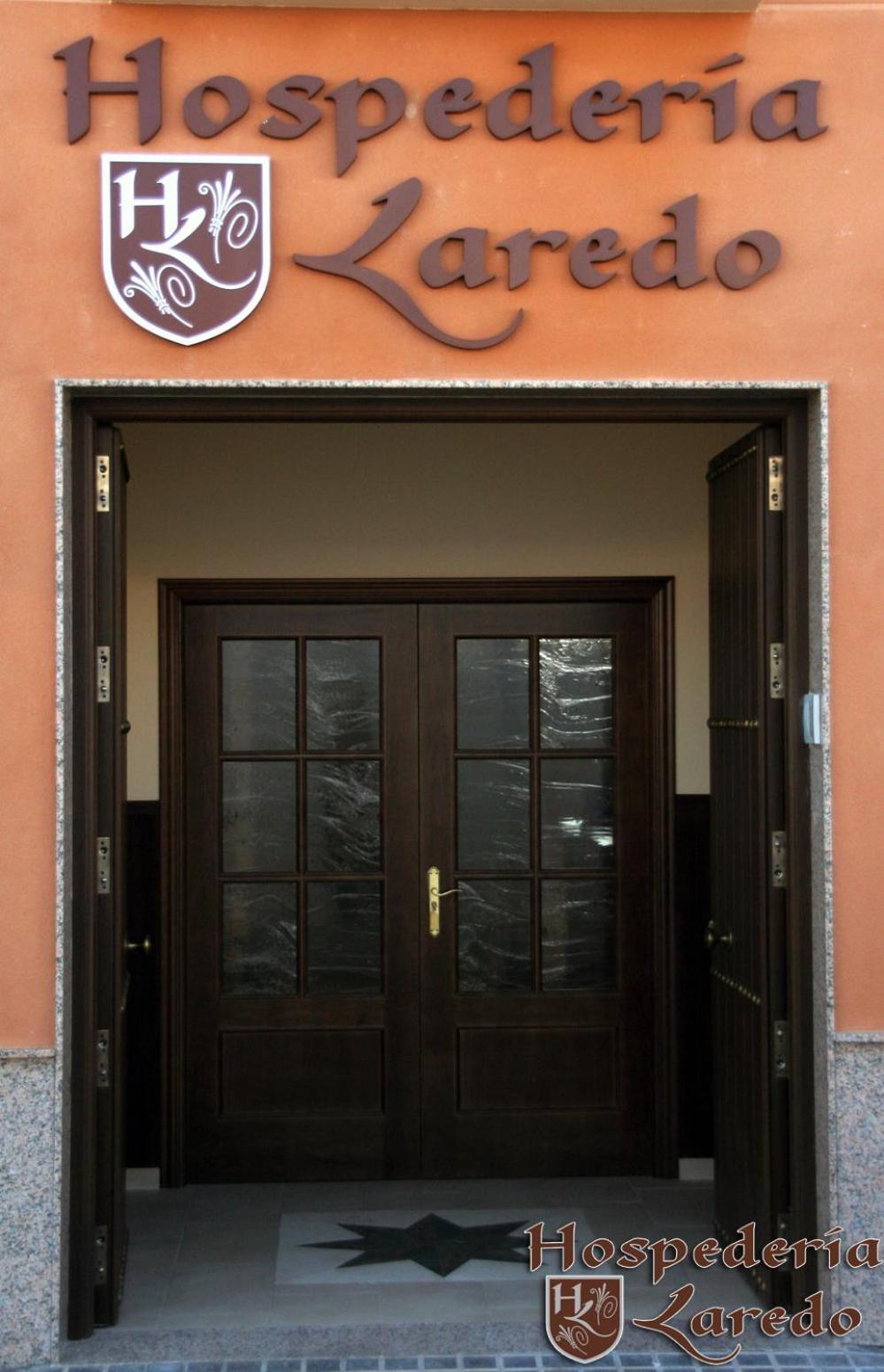 Hospederia Laredo Hotel La Carlota Ngoại thất bức ảnh