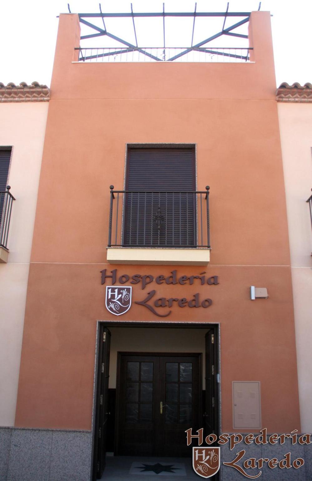 Hospederia Laredo Hotel La Carlota Ngoại thất bức ảnh