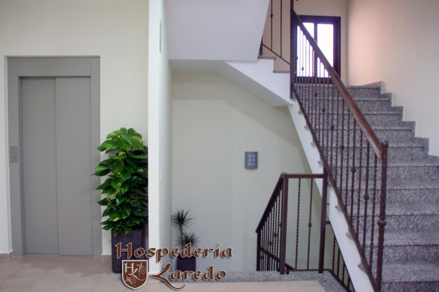 Hospederia Laredo Hotel La Carlota Ngoại thất bức ảnh